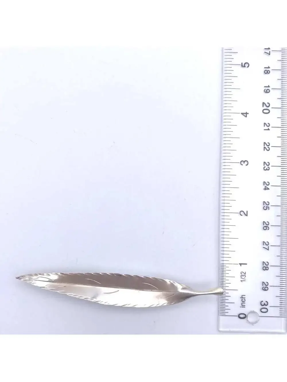 Vintage STUART NYE Sterling Silver Feather Brooch.